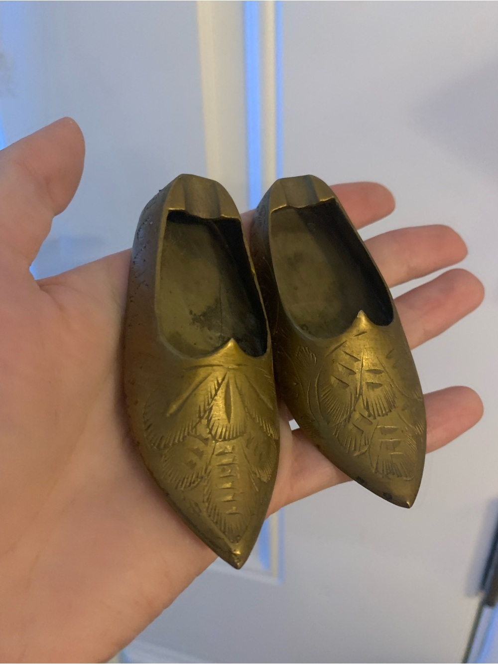 Pair Vintage Brass Miniature Shoe ashtrays Decorative Floral Engraved India